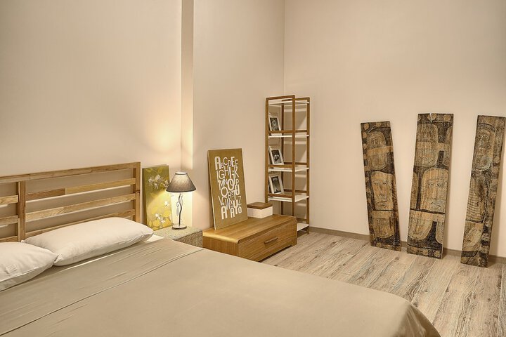 Room 8 of 29