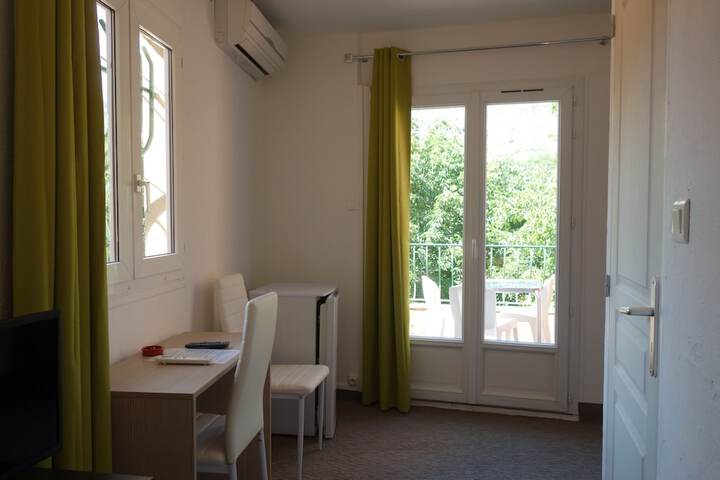 Room 22 of 54