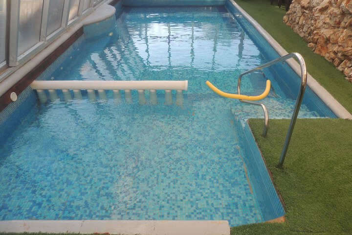 Pool 38 of 66