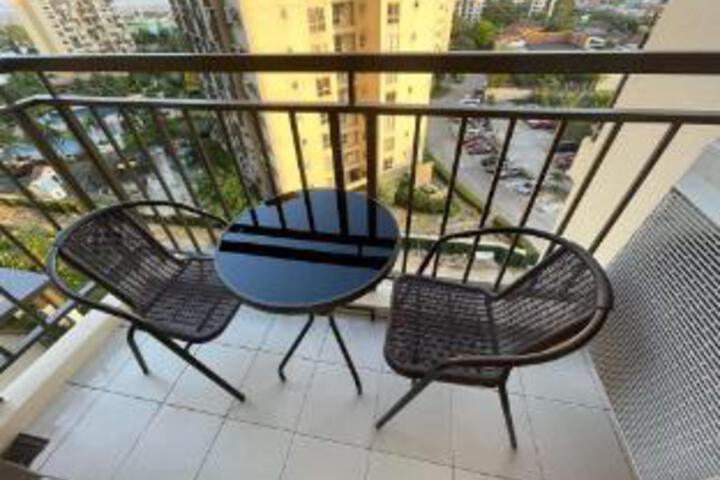 The Fordham Tower at East Bay Residences