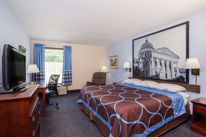 1 King Bed (6 of 11)