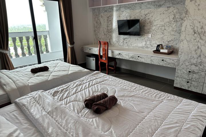 Room 42 of 55