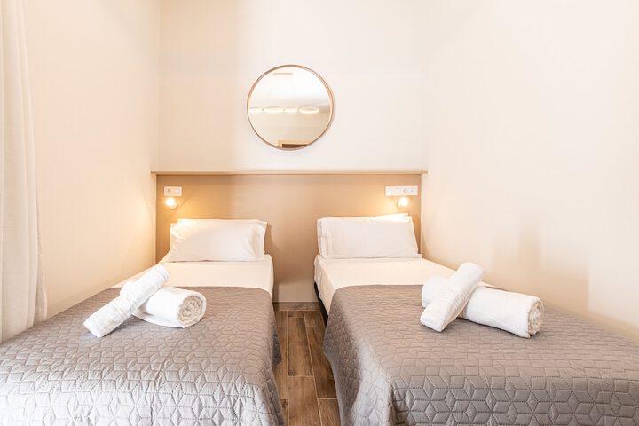 Room 2 of 30