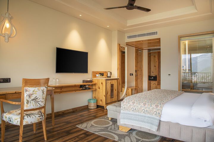 Room 25 of 113