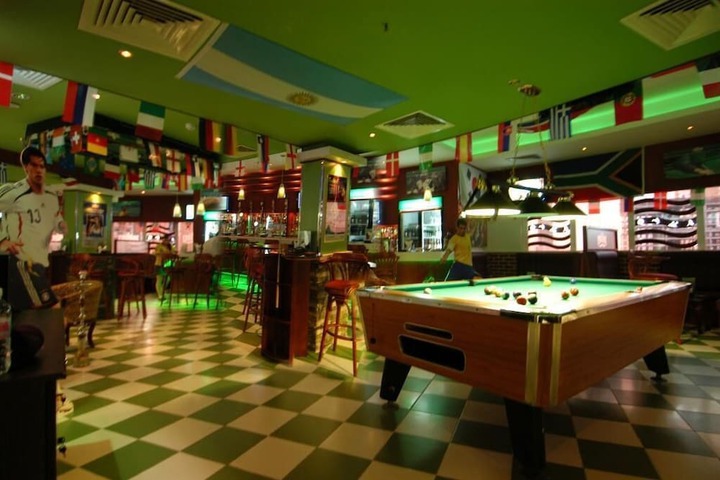 Lounge 48 of 71