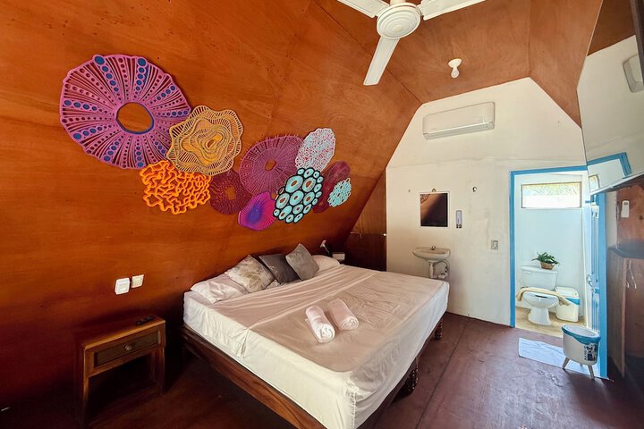 Room 9 of 42