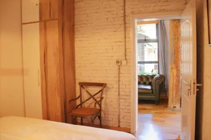 Room 3 of 3