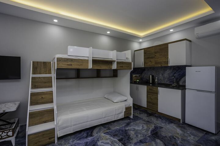 Room 5 of 20