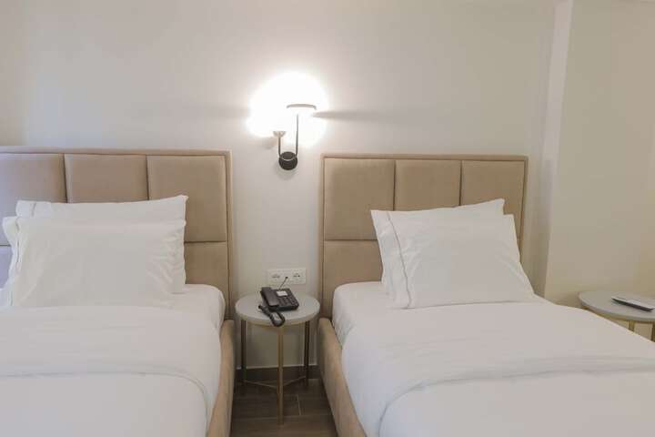 Room 64 of 101