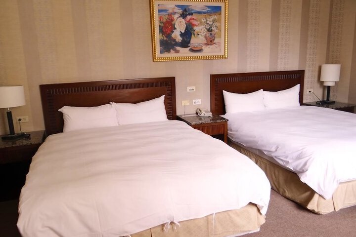 Room 18 of 37