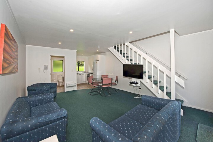 Room 13 of 20