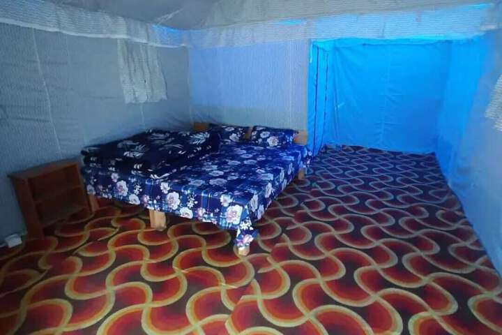 Room 3 of 42