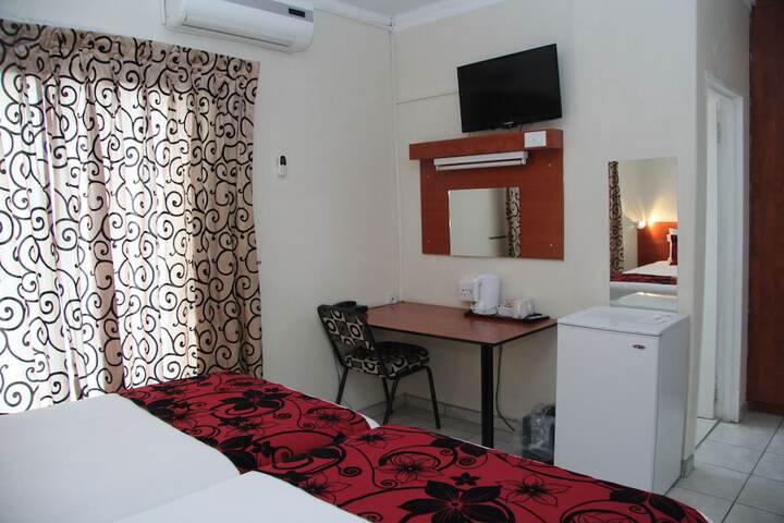 Room 5 of 29