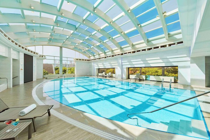 Pool 51 of 110