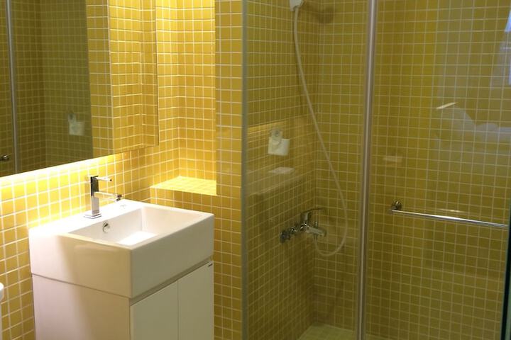 Room 14 of 41