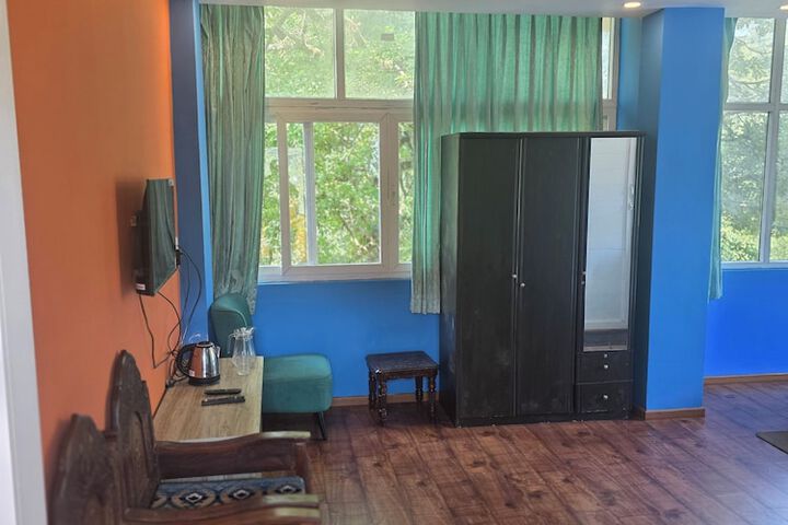 Room 14 of 29
