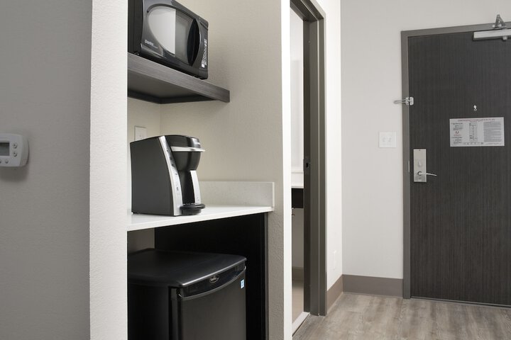 Room 10 of 41