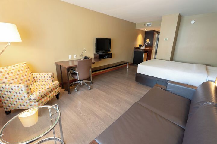 Room 12 of 62