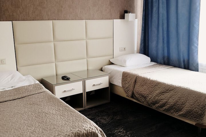 Room 25 of 50