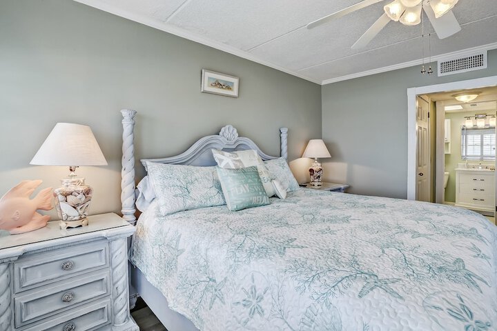 Room 3 of 36