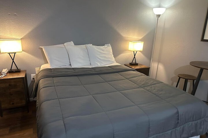 Room 19 of 50