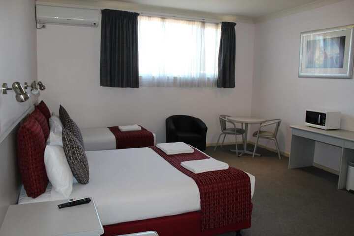 Room 4 of 31