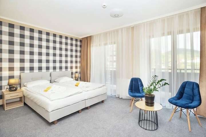 Room 2 of 15