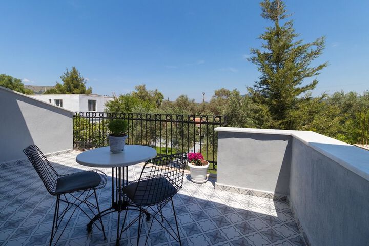 Terrace/Patio 13 of 22