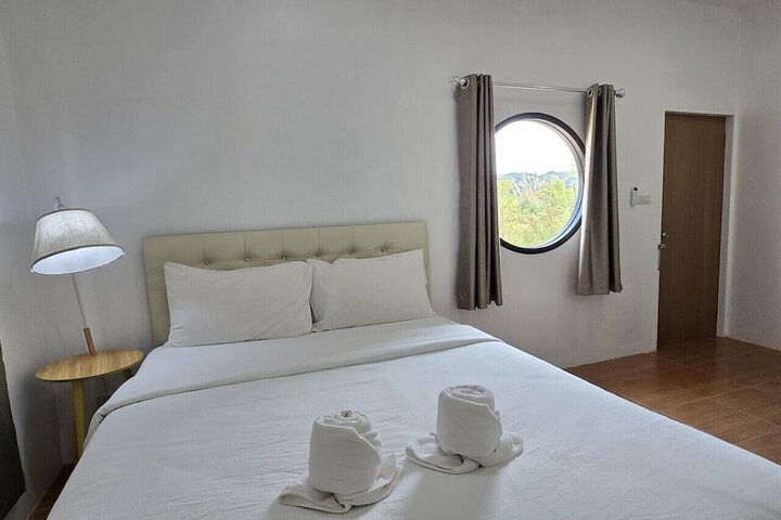 Room 8 of 23