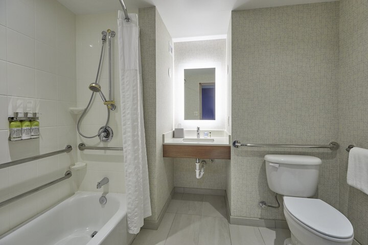 Room 20 of 51