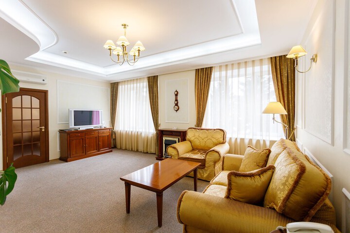 Room 54 of 82