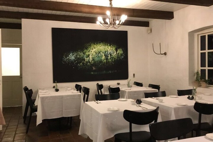 Dining 26 of 73