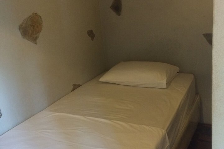 Room 14 of 139