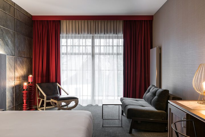 Room 14 of 49
