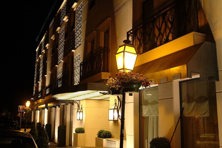 Hotel 78 of 83
