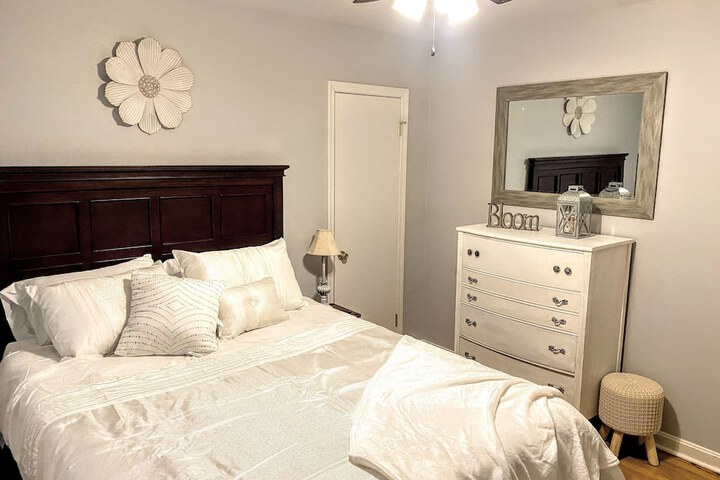 Room 17 of 150