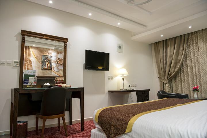 Room 40 of 84