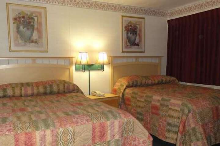 Room 4 of 30