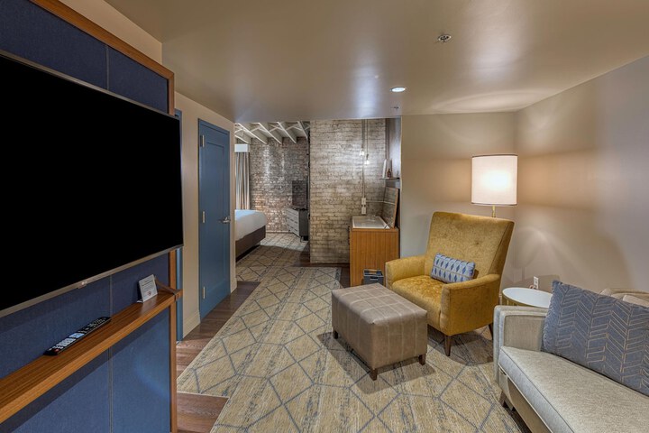 Room 20 of 44
