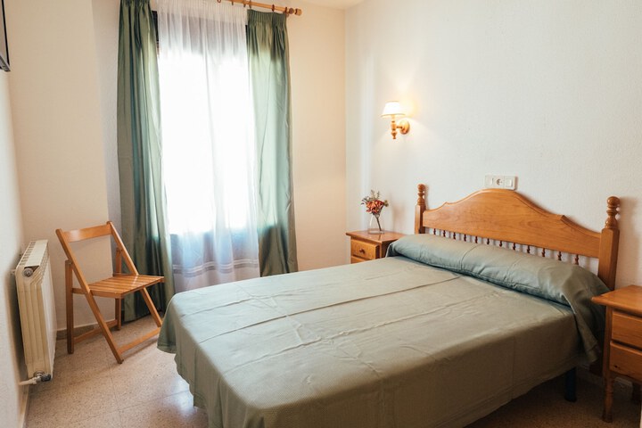 Room 5 of 35