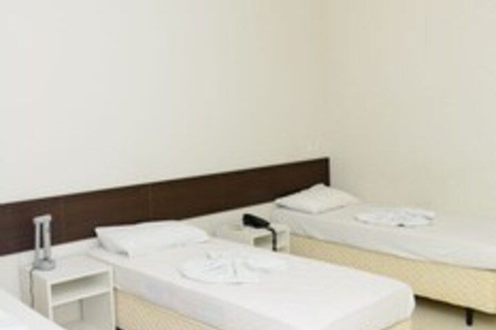 Room 16 of 37