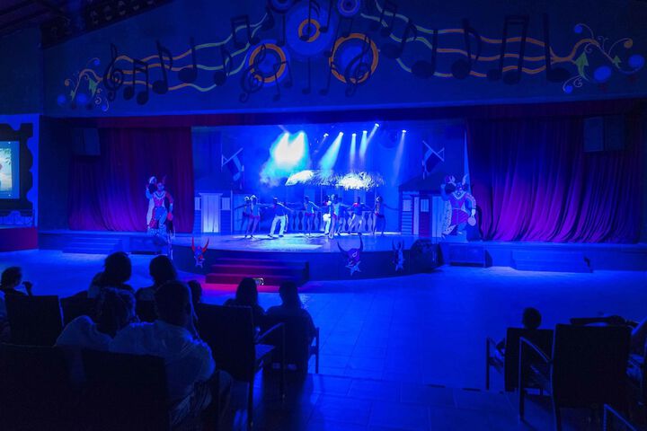 Entertainment 60 of 159