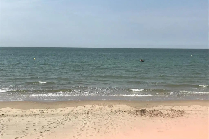 Beach 14 of 18