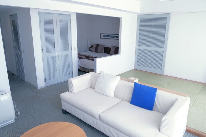 Room 27 of 55