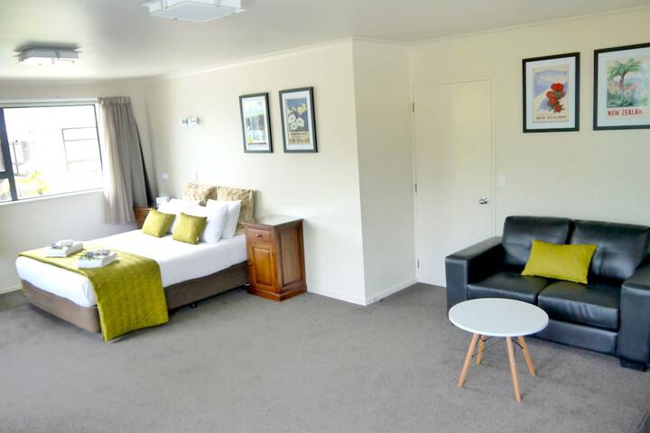 Room 15 of 188