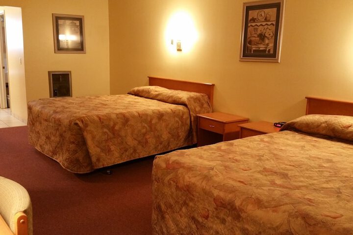 Room 6 of 29