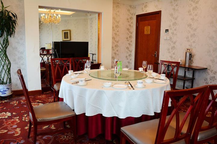 Dining 92 of 121