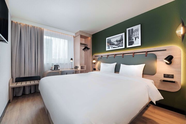 Room 7 of 22