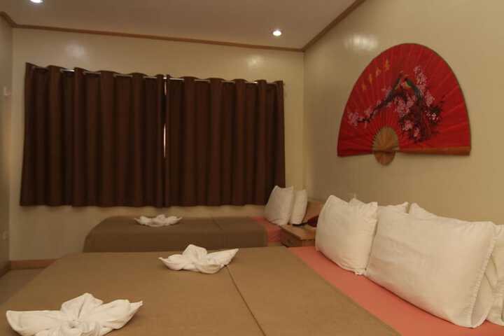 Room 18 of 33