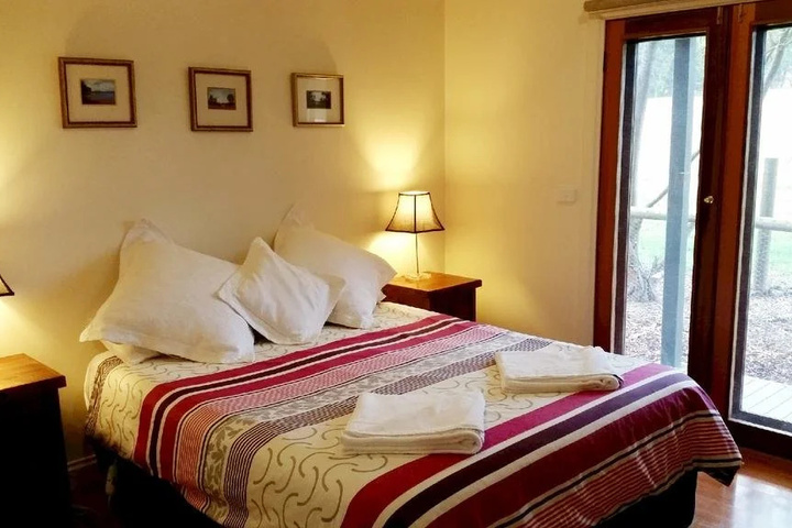 Room 2 of 11
